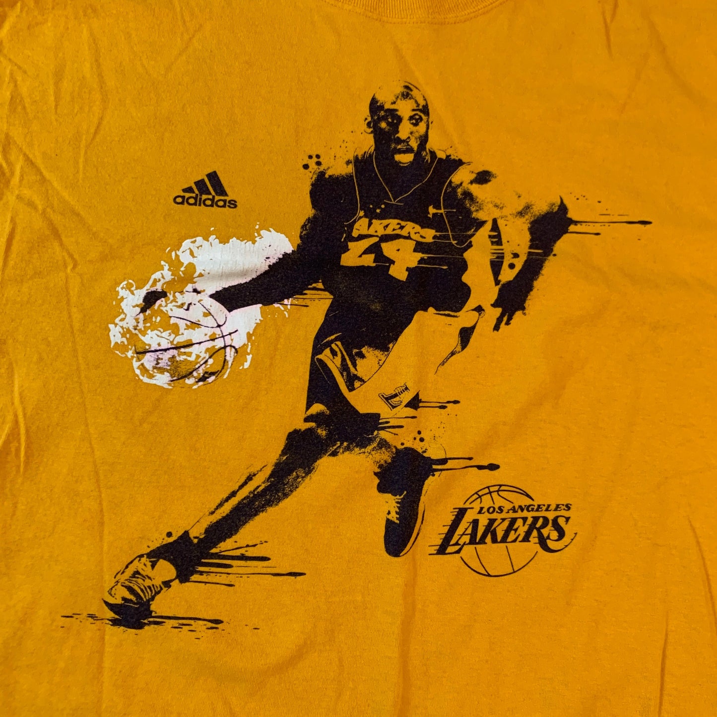 VINTAGE Y2K ADIDAS KOBE T SHIRT