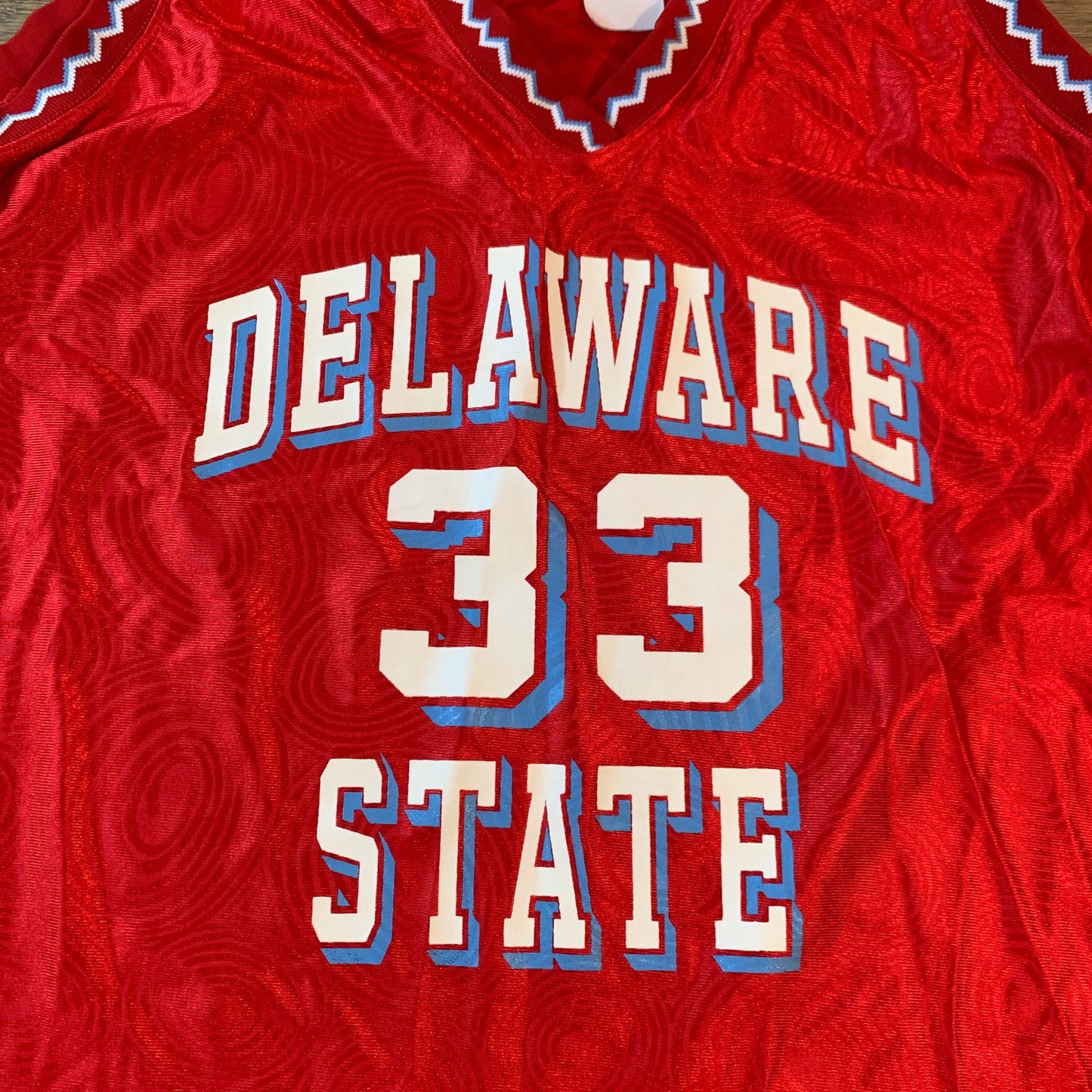 VINTAGE DELAWARE STATE UNIVERSITY HORNETS #33 BASKETBALL JERSEY
