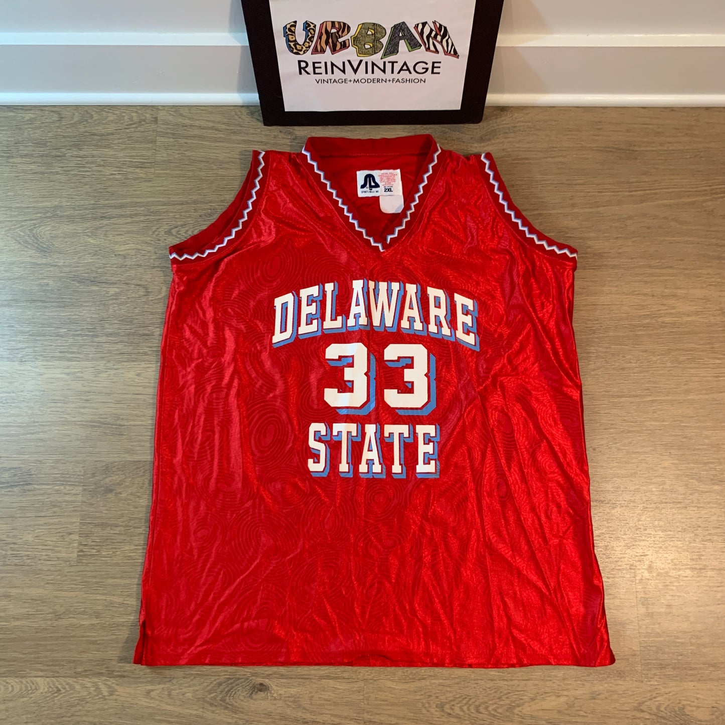VINTAGE DELAWARE STATE UNIVERSITY HORNETS #33 BASKETBALL JERSEY