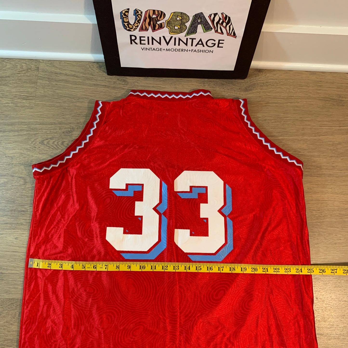 VINTAGE DELAWARE STATE UNIVERSITY HORNETS #33 BASKETBALL JERSEY